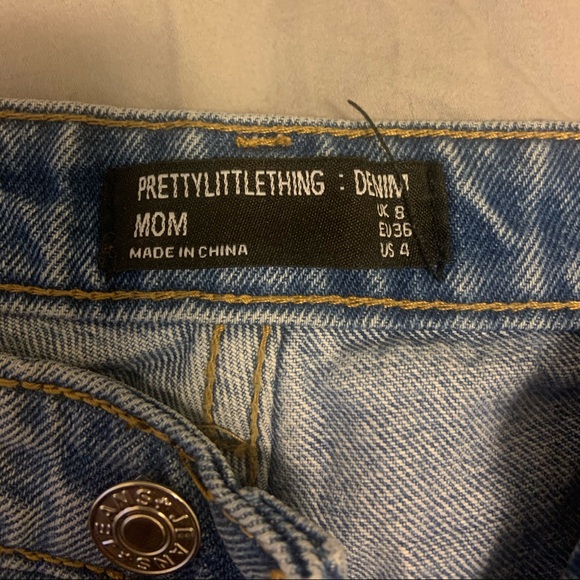Pretty Little Thing Mom Jeans - Picture 2 of 3
